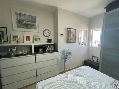 Residential quarter A ne pas manquer a renover au centre avec terrasse bien agence bonne occasion dans rue calme