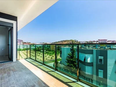 Zespół mieszkaniowy Residence with swimming pools at 550 meters from the beach, in the center of Avsallar, Alanya, Turkey