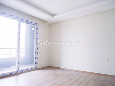 Wohnanlage Geräumige Wohnungen in Tece, Mersin in einer Anlage mit reicher Infrastruktur in der Nähe des Meeres.