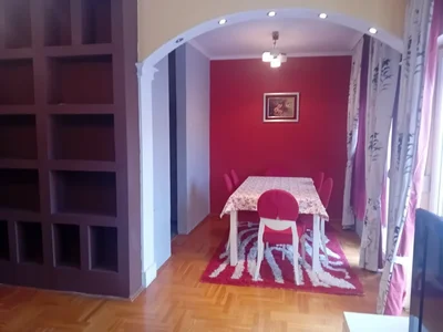 Wohnviertel Stan 70 m² na Izdavanje – Stari Aerodrom, Podgorica