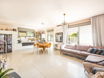Barrio residencial Beau cottage avec piscine har gilo