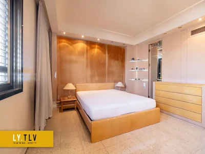 Residential quarter Superbe 5 pieces a cote de kikar hamedina au calme