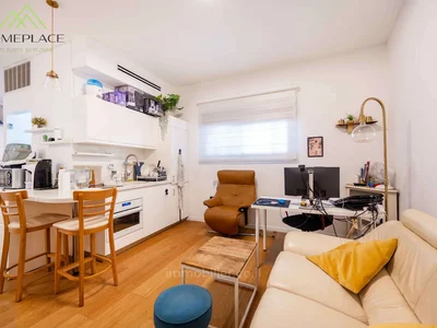 Residential quarter 2 pieces aere et lumineux nord tlv 1 minute de la plage et du namal ben yehuda dizengoff super investissement loyer mensuel 7500 nis