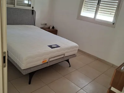 Residential quarter 3 pieces a holon centre