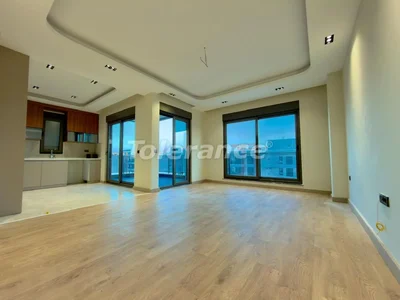 Wohnanlage Geräumige Wohnungen in einem Neubau in Döşemealtı, Antalya, in einer Anlage mit Pool