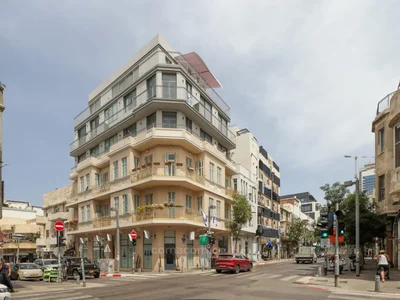 Жилой квартал Au centre avec terrasse hauts plafonds