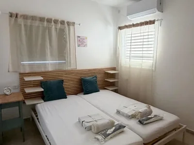 Жилой квартал Emplacement ideal 4 5 pieces entierement renove et meuble a louer proche de la mer et de toutes commodites youd alef ashdod