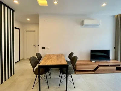 Zespół mieszkaniowy Furnished 1+1 apartment in the center of Alanya in the Nobby Suite complex.