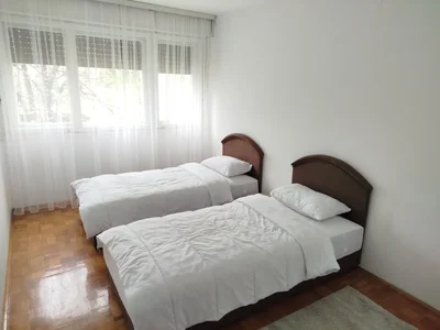 Wohnviertel Stan 70 m² na Izdavanje – Zabjelo, Podgorica
