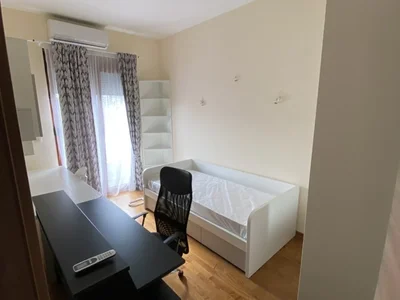 Wohnviertel Stan 90 m² na Izdavanje – Stara Varoš, Podgorica