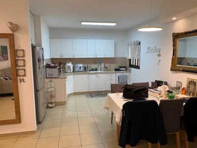 Wohnviertel Un 3 pieces quartier afridar recent