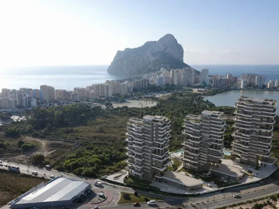 Apartamentowiec Allure Calpe to ekskluzywny miejski resort klasy premium