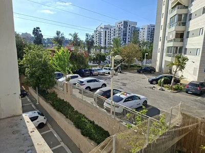 Residential quarter 3 pieces a holon centre