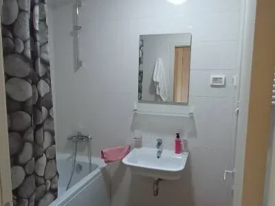 Wohnviertel Stan 45 m² na Izdavanje – Zagorič, Podgorica