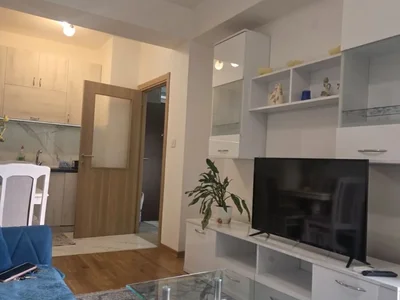 Wohnviertel Stan 40 m² na Izdavanje – Pobrežje, Podgorica