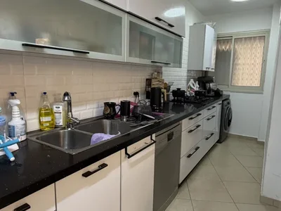 Quartier résidentiel À ne pas manquer, bon emplacement, grand 4 pièces à vendre, city, ashdod