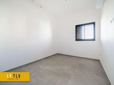 Residential quarter Beau 4 pieces dans un nouvel immeuble du nouveau nord pres de la place basel avec mamad balcon et parking