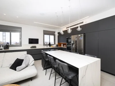 Quartier résidentiel ✨ appartement de luxe rare – terrasse géante, parkings privés & prestations haut de gamme