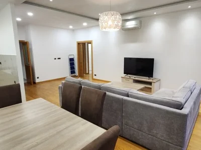 Wohnviertel Stan 118 m² na Izdavanje – Kruševac, Podgorica