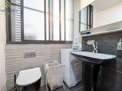 Residential quarter 2 pieces aere et lumineux nord tlv 1 minute de la plage et du namal ben yehuda dizengoff super investissement loyer mensuel 7500 nis