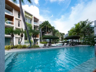 Жилой комплекс Wyndham Grand Phuket Nai Harn Beach