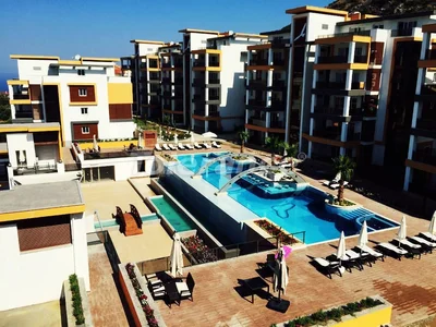 Wohnanlage Apartments 4+1, 6+1 in Kuşadası mit Meerblick und Möglichkeit, die türkische Staatsbürgerschaft zu beantragen