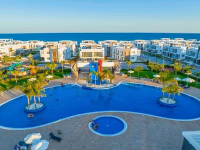 Complejo residencial Furnished studio in the Four Seasons Life complex on the seafront.