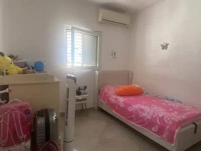Quartier résidentiel Idéal investissement / pied-à-terre – 5 pièces à vendre, proche de toutes commodités, youd guimel, ashdod