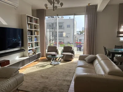 Dzielnica mieszkaniowa A vendre 3 pieces renove spacieux et hauts plafonds rue frishman