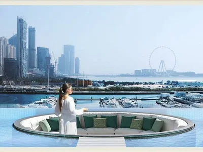 Wohnanlage New W Residences with a swimming pool, a spa center and a direct access to the yacht club, Dubai Harbour, Dubai, UAE