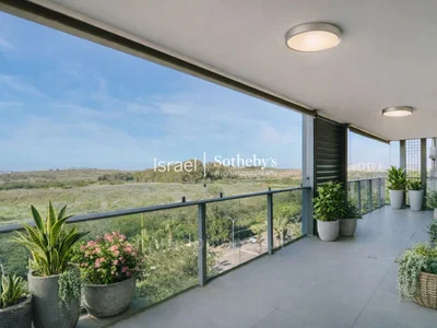 Residential quarter Appartement de prestige dans le complexe haut de gamme prestige ramat aviv hahadasha