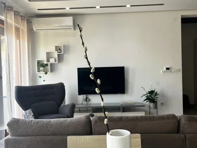 Wohnviertel Stan 54 m² na Prodaju – Petrovac, Budva