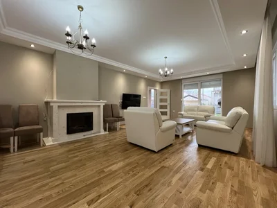 Cabaña Kuća 135 m² na Prodaju – Murtovina, Podgorica