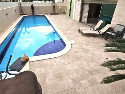 Wohnviertel Villa avec piscine