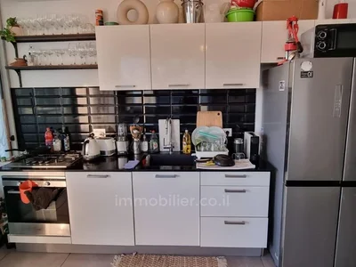 Wohnviertel Avec terrasse au centre etage haut avec vue luxueux vue sur la mer dans un immeuble neuf magnifique