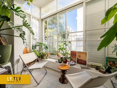 Quartier résidentiel Superbe 3 pieces avec parking entre dizengoff center et rothschild