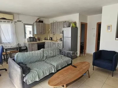 Quartier résidentiel A vendre 2 pieces avec grande terrasse - rue hertzl - florentine