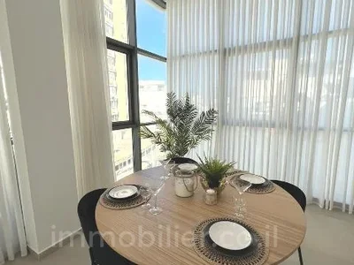 Жилой квартал Avec terrasse bel appartement bien agence bon emplacement dans un bel immeuble grand haut standing hauts plafonds investi magnifique proche de la mer spacieux