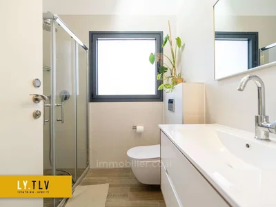 Quartier résidentiel Magnifique 4 pieces dans un immeuble neuf pres de yehuda hamacabi et le parc avec parking et cave