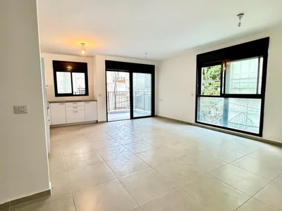 Quartier résidentiel Appartement neuf 3 pièces – bat yam centre