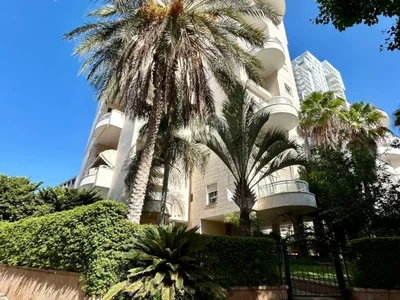 Quartier résidentiel Penthouse  a vendre a netania