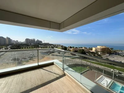 Barrio residencial Grand 4 pieces a vendre vue imprenable sur la mer netanya