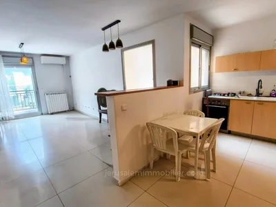 Dzielnica mieszkaniowa Appartement familial 4 pieces avec terrasse souccah carree ideale jerusalem immobilier 026786595