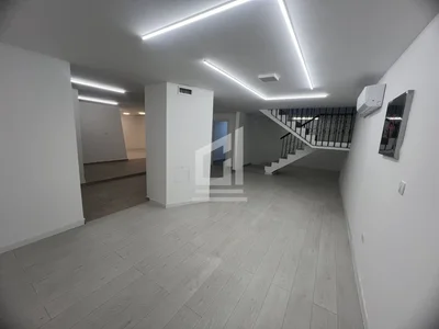 Comercio Poslovni prostor od 294m2, Blok V