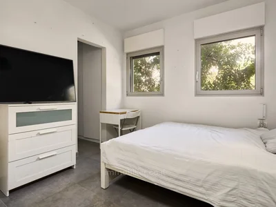 Quartier résidentiel Superbe 3 pieces - etat neuf - immeuble  de 2015 - au calme - proche shenkin