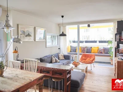 Residential quarter 4 pieces balcon renove avec ascenseur