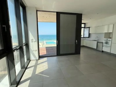 Жилой квартал Magnifique appartement renove avec terrasse calme et proche de la mer A ne pas manquer bien agence lumineux et spacieux vue mer
