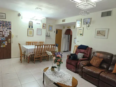 Wohnviertel Un appartement familial lumineux a louer au coeur de mekor baruch jerusalem immobilier 026786595