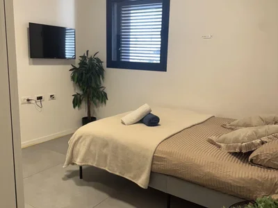Residential quarter A ne pas manquer avec terrasse bel appartement bien agence bon emplacement dans un bel immeuble entierement meuble proche de la mer vue sur la mer