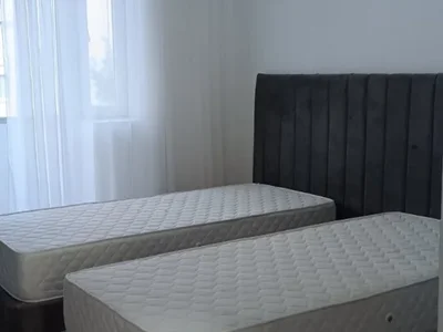 Quartier résidentiel Dvosoban stan, Preko Morace, Izdavanje